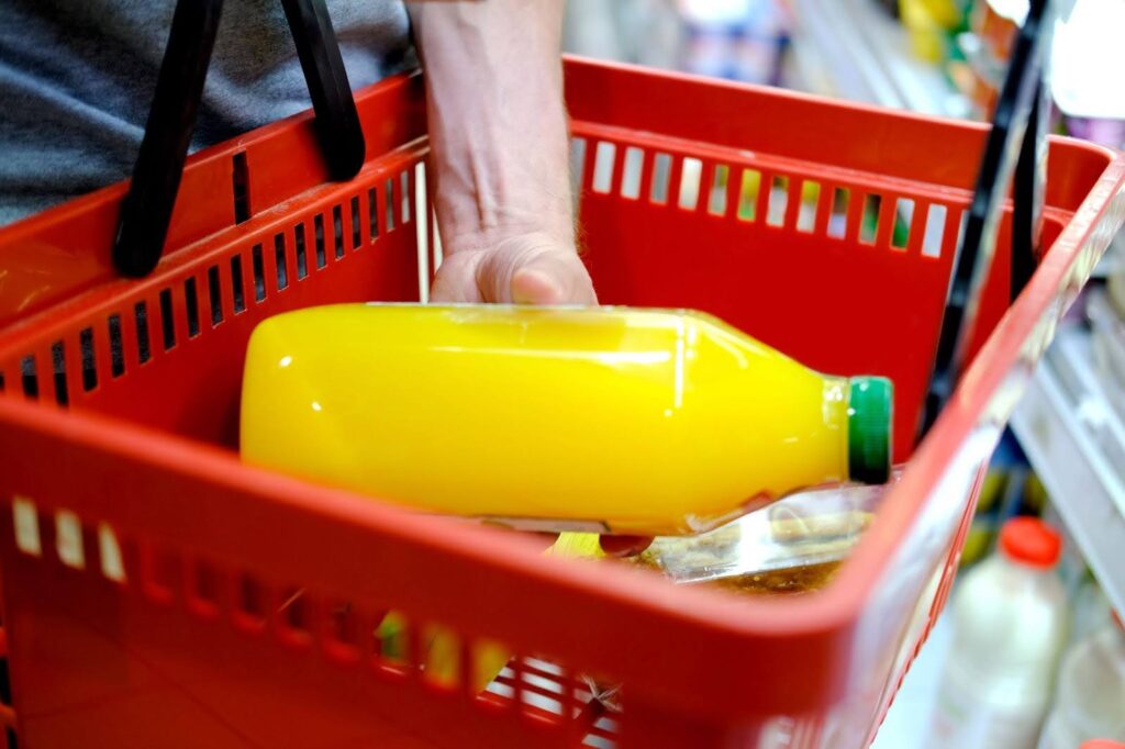 Supermarket hand basket