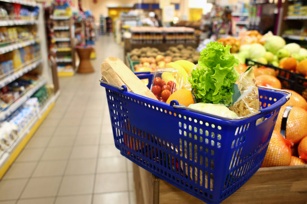 Do Large Baskets Encourage People To Buy More Good L Corp