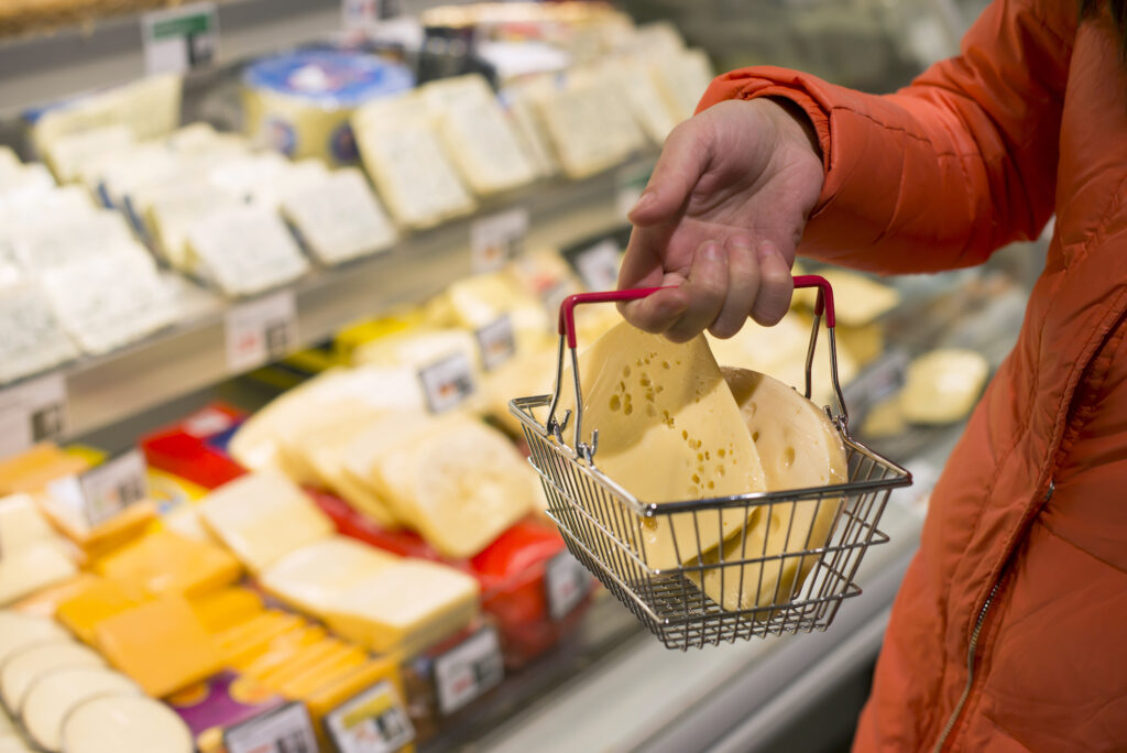 Good L Corp mini basket with groceries